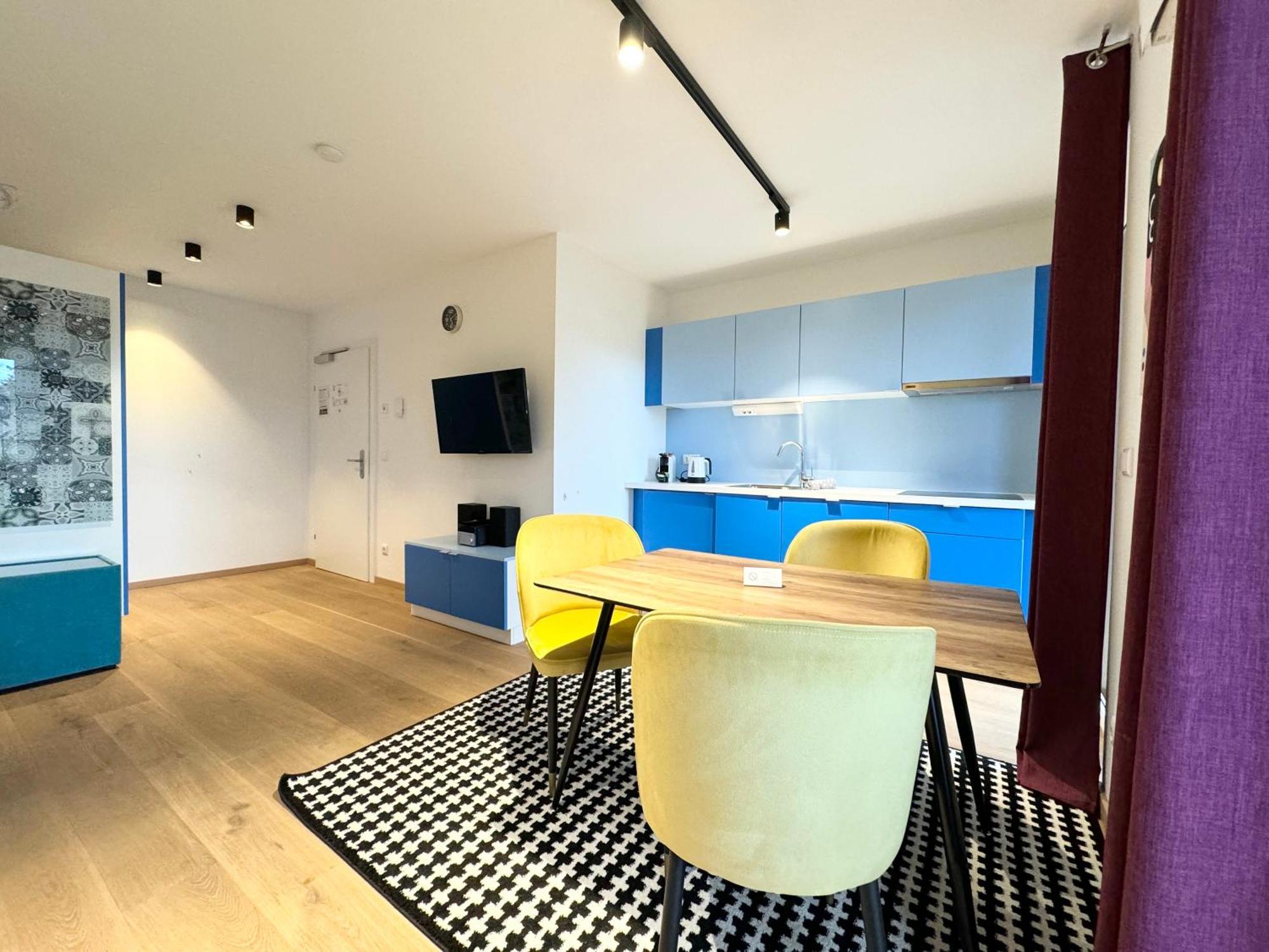 Wohnung Mit Terrasse + Parkplatz Viena Exterior foto